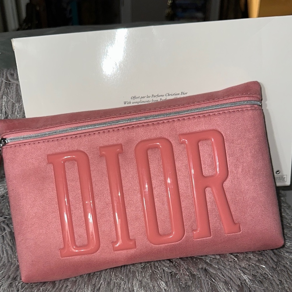 NIB Dior Pink Cosmetic Bag Matte Finish patent writing silver star charm nice 😊 - Picture 7 of 7